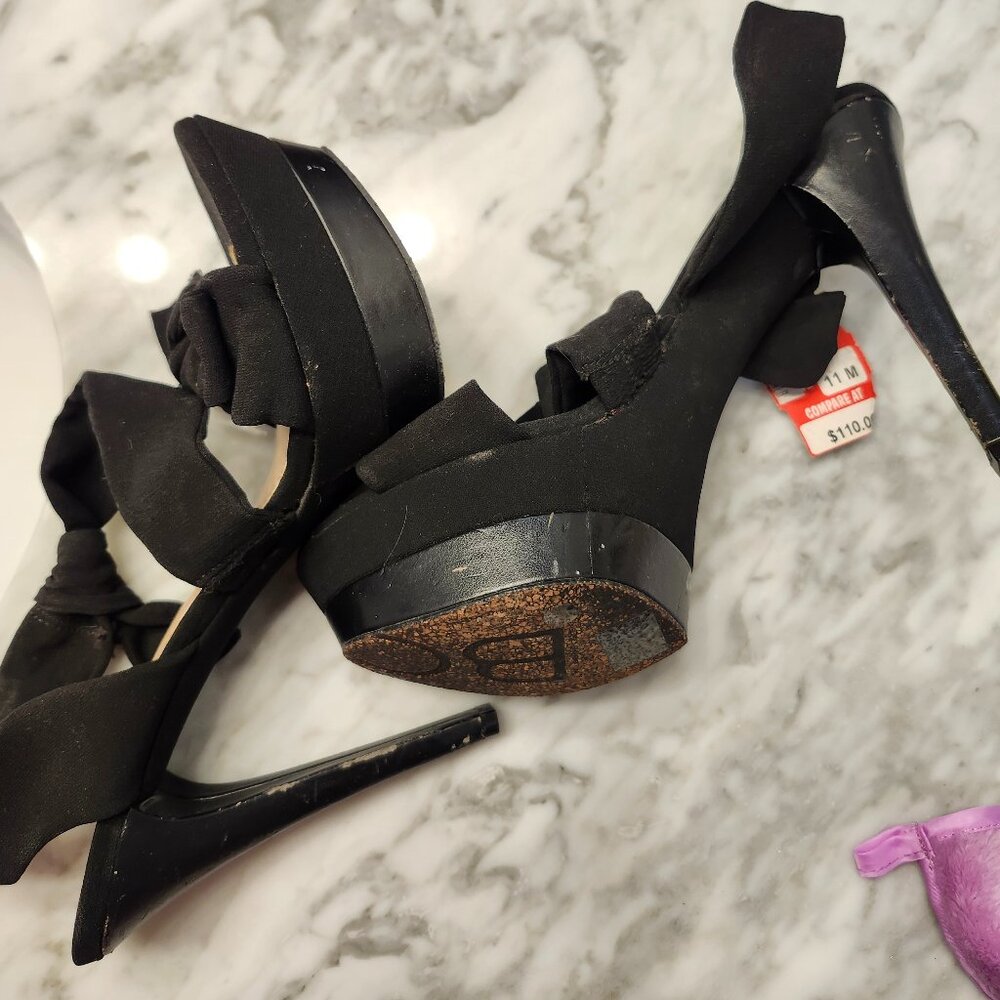 BCBG Generation black heels size w11